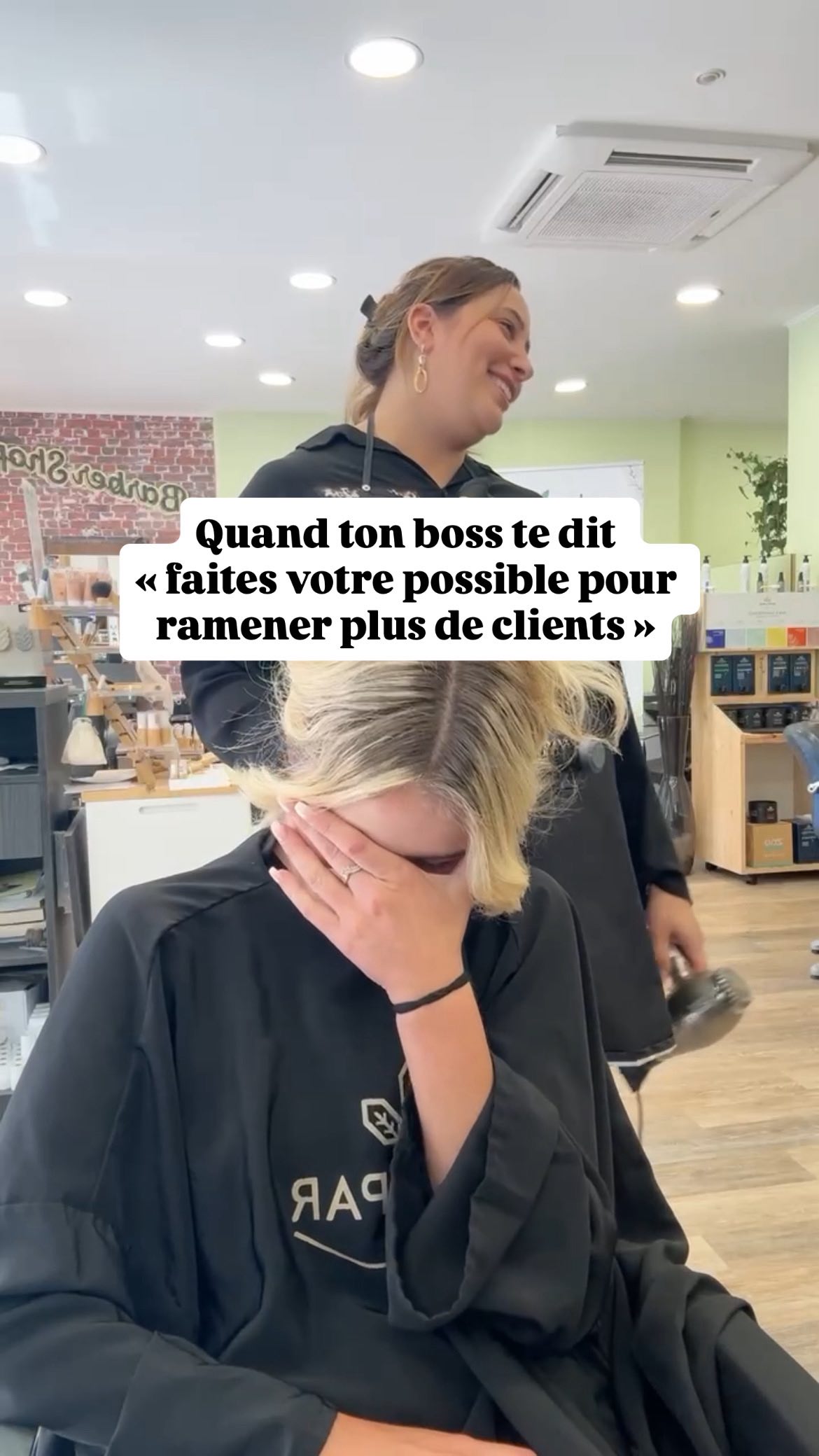 Si le patron demande 🫡
(Ne vous inquiétez pas, tous.tes nos clients.es sont bien traités.es chez Eden Bio 😉)
#humour #coiffeur #coiffeur95 #colorationvégétale