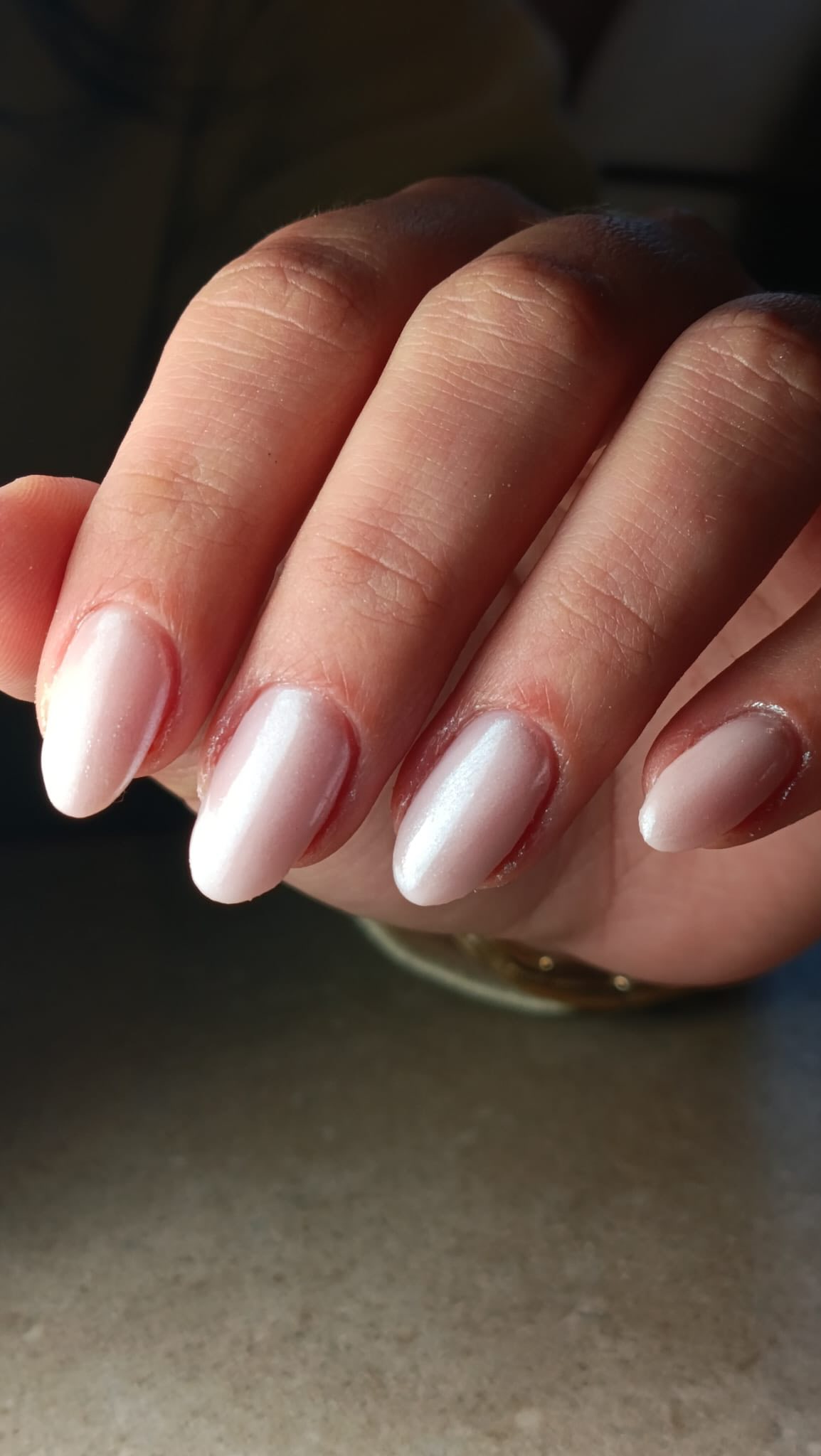 ✨ Ongles effet chrome : la tendance miroir qui capte tous les regards ✨
Envie d’une manucure lumineuse, élégante et ultra moderne ?
L’effet chrome apporte une finition miroir spectaculaire qui sublime chaque mouvement de la main.
💎 Pourquoi on adore ?
• Reflet métallique intense
• Finition lisse et brillante
• Adaptable à toutes les formes et longueurs
• Sublime aussi bien les tons nude que les couleurs foncées
Argent futuriste, rose poudré irisé, gold sophistiqué ou effet glacé… tout est possible selon votre style ✨
Idéal pour un événement, une soirée ou simplement pour se sentir impeccable au quotidien 🤍
📍Disponible à l’institut – prise de rendez-vous en message privé.
#OnglesChrome #NailsArt #EffetMiroir #ManucureTendance #OnglesBrillants BeautyMontmartre