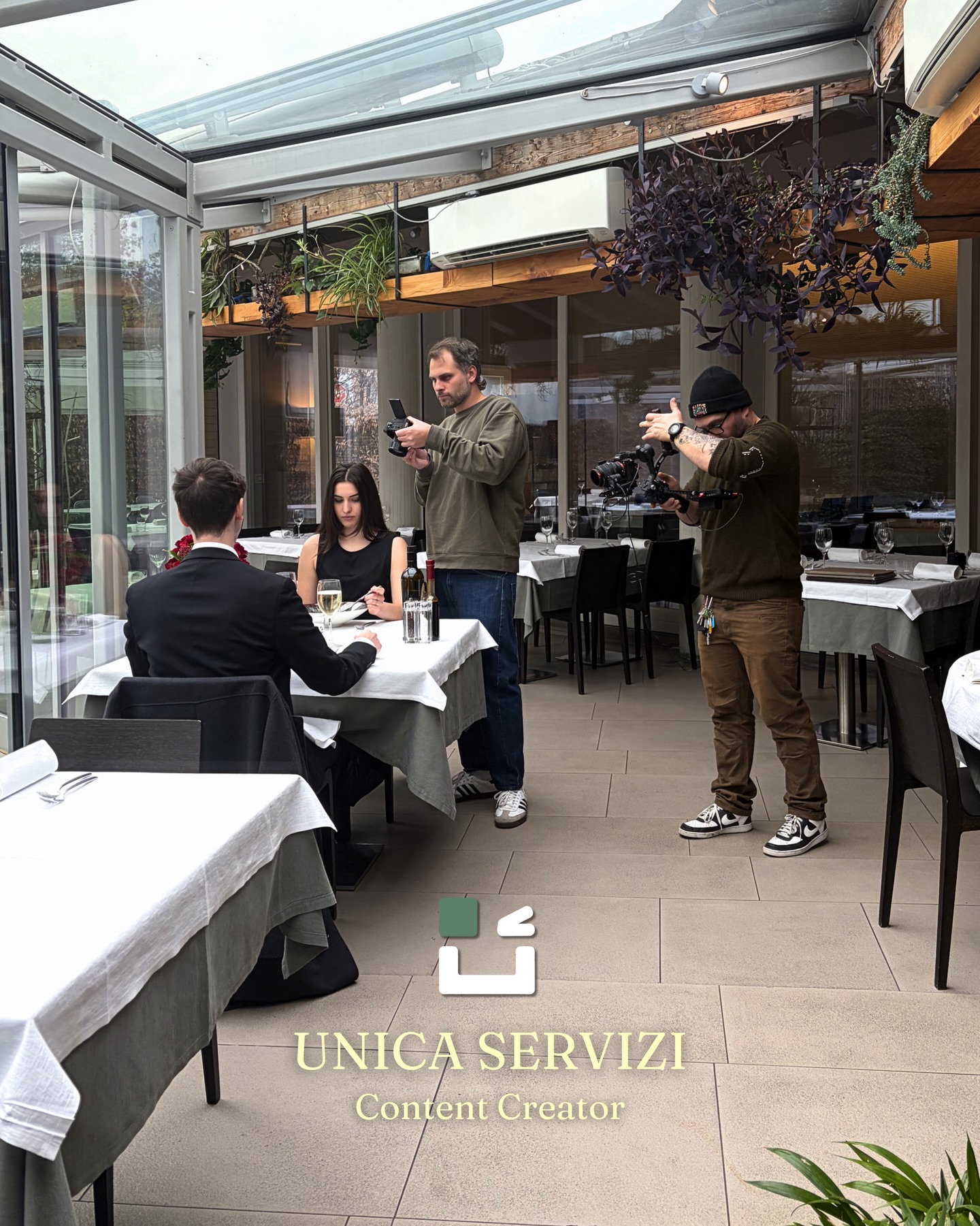 Trasformiamo idee in immagini che vendono. 📸
Dallo shooting fotografico alla strategia di marketing, creiamo contenuti che raccontano davvero il tuo brand.
✨Se vuoi distinguerti online, parti dall’immagine.