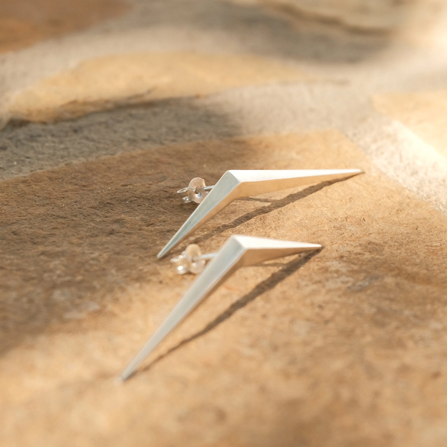 ✨ Limited Edition Alert! ✨
I’m excited to introduce a sneak peek of my new earring design, part of my upcoming collection! I’m tempted to share the inspiration behind it, but I’ll keep that under wraps for now. 😉
💎 Here’s the exciting part: Before the full collection drops, I’m offering just 5 pairs at a special pre-launch price of €90(excl. shipping costs)! 🌟 Once they're gone, they’re gone until the official launch when they return at their full price of €115. So don’t wait!
Bonus point? If you confirm your interest before the 15th of October, there is free shipping to Greece & NL!
🔗 DM me to secure your pair!
#LimitedEdition #JewelryDrop #HandmadeWithLove #PreLaunch #NewCollection #JewelryLover #StatementEarrings #ExclusiveJewelry