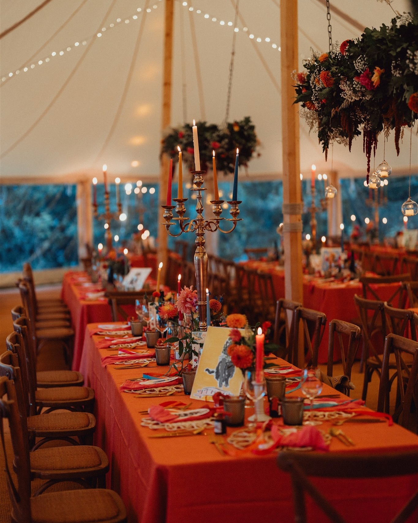 NEW YEAR is coming… but I’m not done looking back just yet.
Photographer: @emilystevephoto
Marquee: @intents.events
Florist: @pmheumann
Stationery: @moocoxfordillustrations
Linen: @northfieldslinenhire
Caterer: @sarahsarahcooks
Tableware: @wrenark_
#gardenwedding #weddingathome #marqueewedding #colourfulwedding #orangewedding #elegantwedding