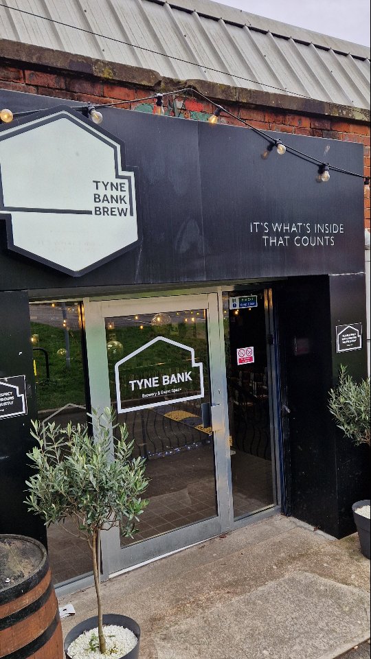 Big congratulations to Lisa and Bill who were one of our last weddings of February.
Bringing a touch of green to the @tynebankbrewery with our foliage canopy set and putting down some rustic vibes with our rustic LED MR&MRS letters.
Hair and makeup @michaela_berry_mua
Celebrant @northeastcelebrant
Magic mirror @magicmirrorrental
Venue @tynebankbrewery
#rusticweddingvenue #rusticdecor #mrandmrs #foliagewedding #weddingletters
