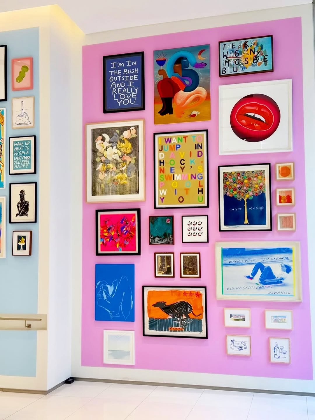 ‘Repetition and Resonance’ is a fabulous new exhibition presented by @printclublondon , showcasing an exciting selection of works by over 60 artists at the prestigious 99 Bishopsgate, London. The exhibition celebrates mark making and the human hand at work. I’m super happy to be part of the show with my small original mixed media originals.
Thanks to @sarapopeartist for the pics 💖 and to @printclublondon 👌
The exhibition is open to view at 99 Bishopsgate, London