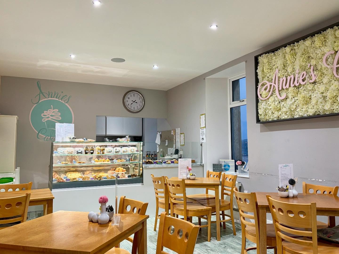 One of the best ways to preserve historic architecture is to find ways to reuse it when its original purpose ceases. Need another reason to visit the historic shores of #Macduff ? How about this amazing bakery, located in the old Macduff Railway Station, for beautiful bakes, lunch, and coffee. Wonderful service. And the views! Annie’s Cakery in Macduff! https://m.facebook.com/anniescakery7/ #historicarchitecture #moraycoast #preservation #highlands #aberdeenshire #historicscotland