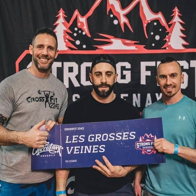 Voici quelques photos de nos fiers représentants du #crossfit2342 à la compétition @saguenaystrongfest qui avait lieu en fin de semaine au delta Jonquière 🏋️♂️
.
.
.
Bravo à nos compétiteurs pour cette 4ieme place bien méritée 💪🏼
📷 : @stpm04
#crossfit2342 #crossfit #crossfitcompetition