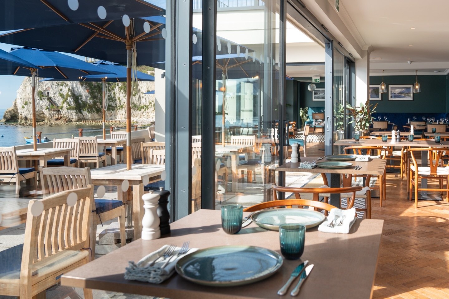 As the days are getting longer, it suddenly feels like outdoor spaces are back on the agenda ✨ We’re working on balconies, kitchens, fire pit areas, pools and terraces - always designing with flow and connection in mind.
Here’s a few inside / outside moments from some of our projects.
#indooroutdoorliving #designflow #gardenlove #connectionwithnature #interiordesigner