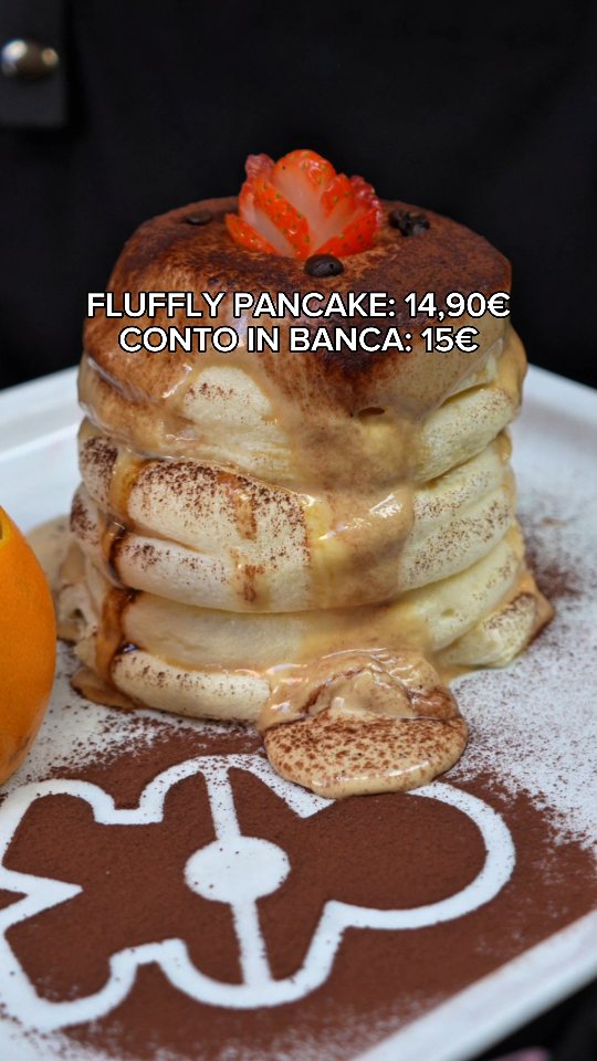 Ho €15 sul conto, i fluffy pancake costano €14,90. E' ufficiale... vivrò di aria ma ne è valsa la pena! 😂🥞
-
I have €15 in my account, and the fluffy pancakes cost €14.90. It's official... I'll be living on air, but it was worth it! 😂🥞
#venezia #brunch #fluffypancake #brunchgoals