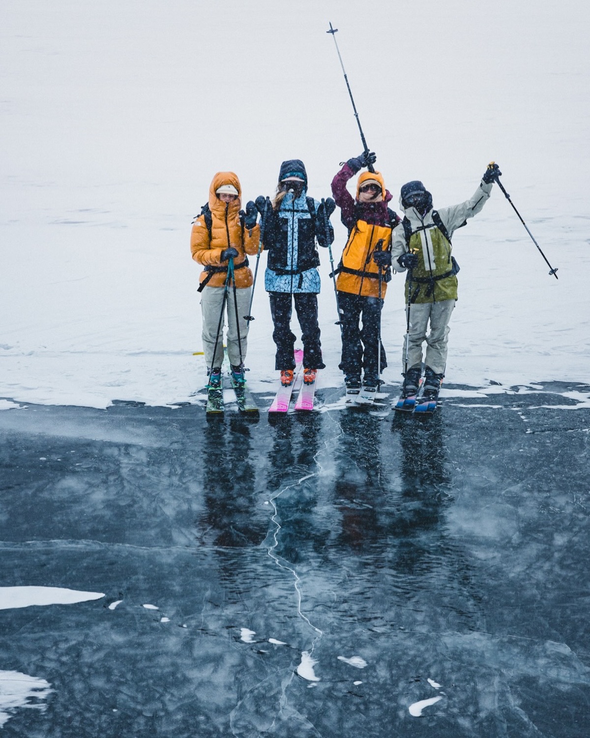 Dream like a kid that hasn’t discovered self-doubt yet.
Less head, more heart.
Less thinking, more intuition.
Surrender. Trust. Go! 🤍
Photo: @robinoneill
#NeverStopExploring