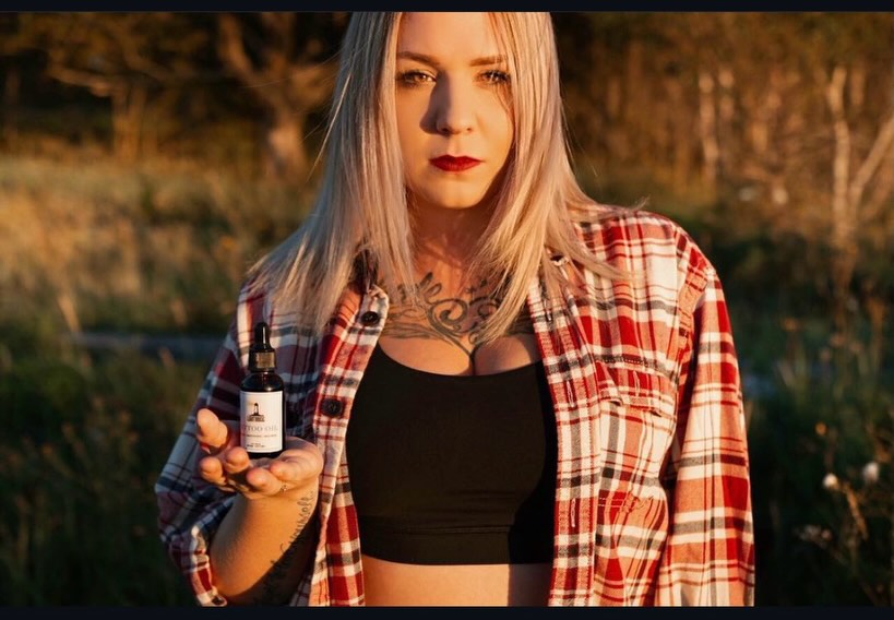 🗼 Lighthouse Tattoo Oil
✨ Keep Your Ink Bold. Bright. Alive.
Your tattoo isn’t just ink — it’s your story. Your milestones. Your moments.
And it deserves to look as strong years from now as it did on day one.
That’s exactly why we crafted Lighthouse Tattoo Oil right here on Cape Breton Island 🇨🇦— small batch, all-natural, and built to protect what matters.
⸻
🆕 For New Tattoos
Fresh ink needs real care — not harsh chemicals.
💧 Deep hydration to reduce dryness & tightness
🌿 Soothes irritation and calms stressed skin
🛡️ Supports the natural healing process
✨ Helps preserve crisp lines and vibrant colour
Healthy skin = better healed tattoos. Period.
⸻
🔄 For Older Tattoos
Healed doesn’t mean finished.
☀️ Revives dull, faded ink
🎨 Enhances colour depth and contrast
💧 Restores natural sheen without greasy buildup
🧴 Keeps surrounding skin soft and conditioned
When your skin looks healthy, your ink pops harder.
⸻
🌊 Crafted With Purpose
We use carefully selected natural oils that absorb smoothly and nourish deeply — no fillers, no nonsense.
Just real ingredients for real people with real stories.
Whether your tattoo is brand new 🖋️ or a decade old 🕰️ — Lighthouse Tattoo Oil keeps it looking bold, clean, and alive.
⸻
Protect it. Restore it. Let it shine. ✨
👉 Shop now at
capebretonbeardfactory.com
Handmade. Small Batch. Built on Tradition.