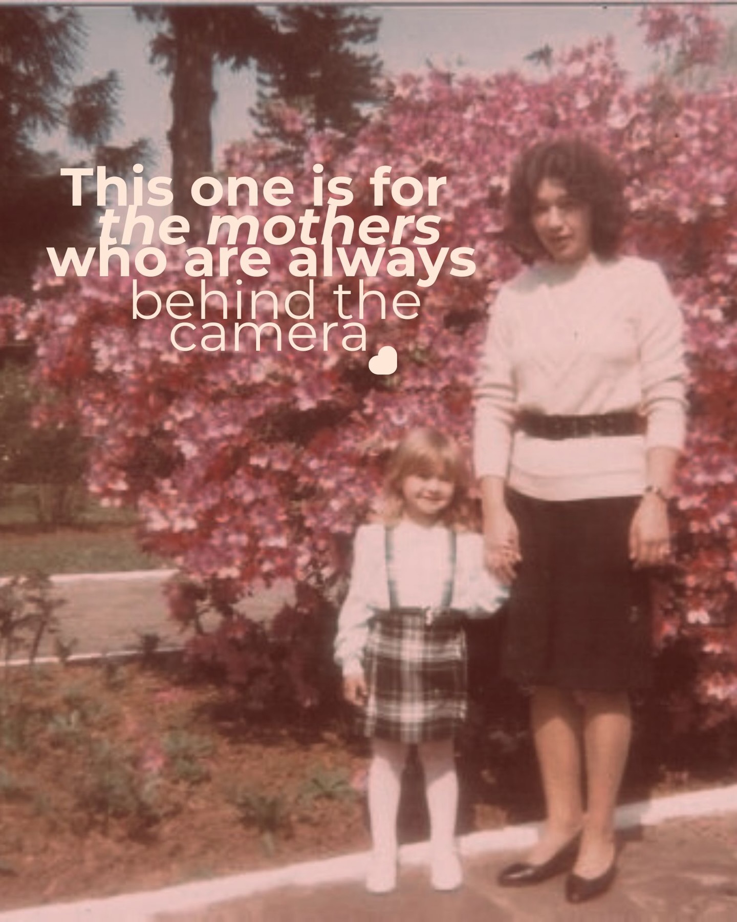 ♥️🧡
Today I’m feeling the love and I want to pour some of it back out.
So I’m gifting one family photoshoot in Warwickshire worth £300.
I’m on a mission to put mothers back in the picture. ❤️
To take part:
• Follow @anafrantzphotography_
• Tag a mum who is always the one taking the photos
• Share this post to your stories or repost it so we can spread the love
The winner will be announced on Mother’s Day.
As a thank you, anyone who shares this post will receive 10% off family shoots booked for spring.
(Vouchers valid for one year.)
Warwickshire.
♥️ Mums deserve to feel SEEN ♥️
