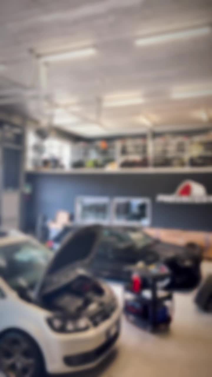 Sommerreifen ☀️☀️☀️☀️
TERMIN unter 0472888048➡️➡️
Super Preise beim Vorverkauf‼️
➡️melde dich für einen Kostenvoranschlag➡️➡️
🏁High Performance Reifen
🏁Alufelgen
🏁Felgenzulassung
🏁Waschanlage
🏁Innenreinigung
🏁Chiptuning
🏁Keramikversiegelung
🏁Achsvermessung
🏁 Fahrwerk Tuning
🏁Thor Soundbooster
🏁 Collaudo
🔌Talaria Sting
infos + Termin unter:
📧 info@pneuscenter.com
📲3486966069 ☎️0472888048
www.pneuscenter.com
➡️jetzt Neu in Rodeneck Handwerkerzone Rienzstraße 21 👍
der private Reifendienst mit eigener Portal Waschanlage 24H geöffnet
💎💎💎💎💎💎💎
#winterreifen #sommerreifen #carwash #falkentires #rodeneck