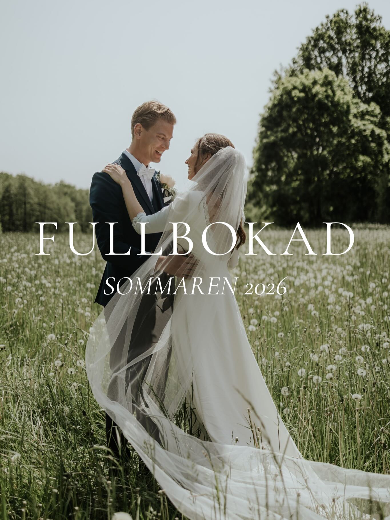 FULLBOKAD INFÖR SOMMAREN 2026 💍
Jag vill börja med att säga ett STORT tack till alla fantastiska brudpar som har bokat mig som deras bröllopsfotograf inför sommaren 2026. Att så många väljer mig för att föreviga en av de största dagarna i deras liv är något jag inte tar för givet. Tack för ert förtroende. 🤍 Jag har nu bokat in mitt sista brudpar inför i sommar och är nu mera fullbokad! ✨
Bjuder på en fantastisk bildserie från första gången Tim och Anna såg varandra på deras bröllopsdag. 💍
_______________________________
💌 info@fotografstinamattsson.com
💻 www.fotografstinamattsson.com
.
.
.
.
.
#karlshamn #wedding #bröllopsfotograf #bröllop2026 #fotografblekinge