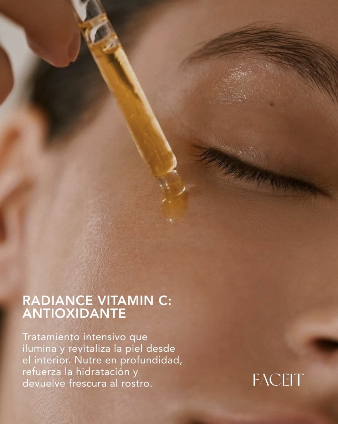 ¿Sentís tu piel opaca o cansada?
Radiance Vitamin C es un tratamiento antioxidante que:
– Ilumina
– Nutre en profundidad
– Refuerza la hidratación
– Mejora la apariencia general del rostro
Un boost de vitamina C para una piel más uniforme y radiante.
Reservá tu turno.
