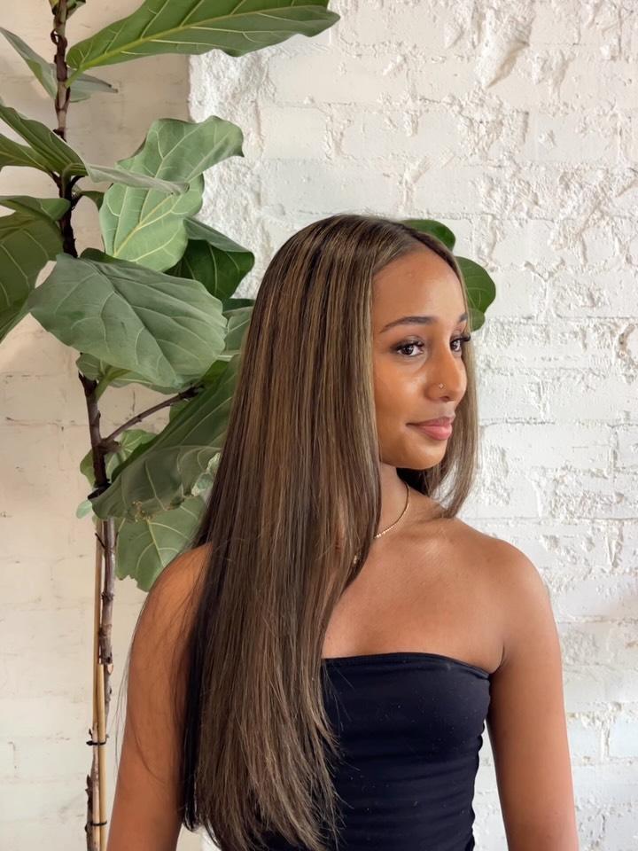 A subtle, chocolate caramel refresh 😍🍫
@colourbyella_ delivering that blended, dimensional finish we love.