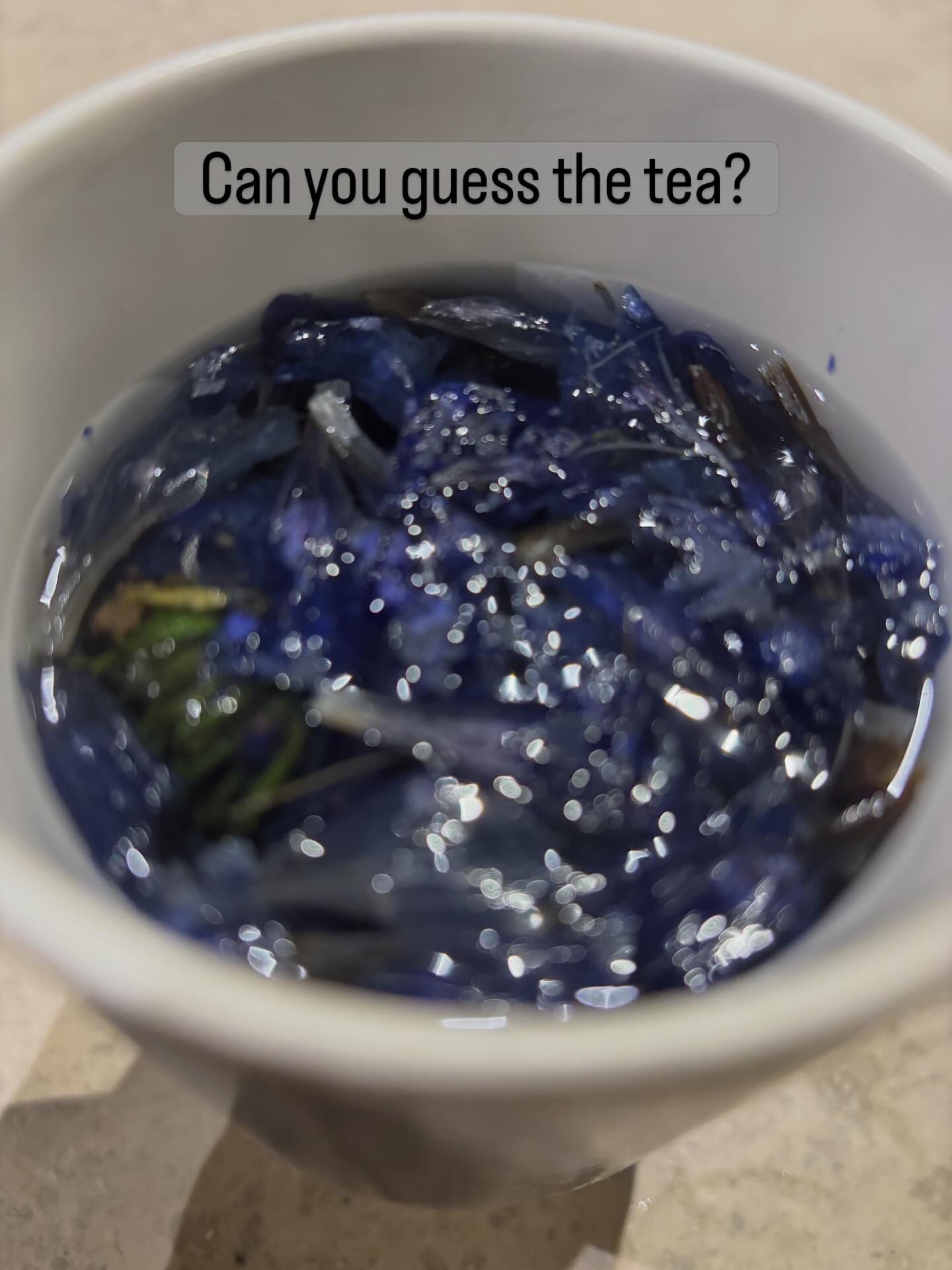 Calming my nerves about the dire situation in Iran, and connecting with my country of birth, with a cup of borage tea - a common medicinal herb used in traditional Persian medicine as a calming, heart-supporting, anti-inflammatory herbal drink for stress, anxiety, respiratory illness, fever and general wellbeing.
#herbs #borage
