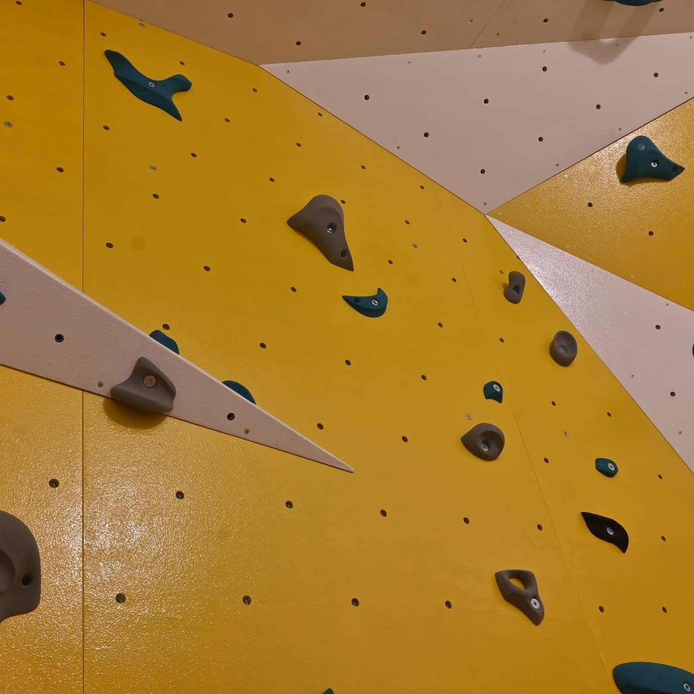 16qm Boulderwand, Sonderanfertigung nach Kundenwunsch