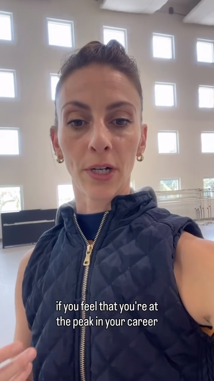 ๐๏ธ Beyond the Spotlight | FPP for the seasoned pro! | If you answer yes to any of theseโฆTrying to regain momentum, navigate a transition outside of dance, deciding whether to attend school, managing new role responsibilities, dealing with casting challenges or lack of improvement, managing pressure onstage to uphold ballets, trying to understand company differences, changing companies, difficulty networking, or simply trying to communicate and advocate better, Beyond the Spotlight is designed for you! Single sessions and plans available on demand! ๐ in bio. Email with inquiries!