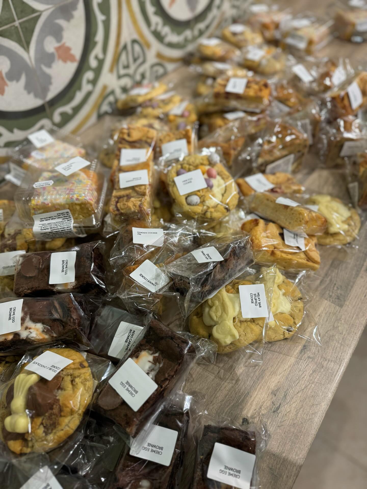 New bakes at @towyvalleymilk ๐๐คฉ๐ช๐ง๐ผโ๐ณ
Fresh milk & a sweet treat ๐ค