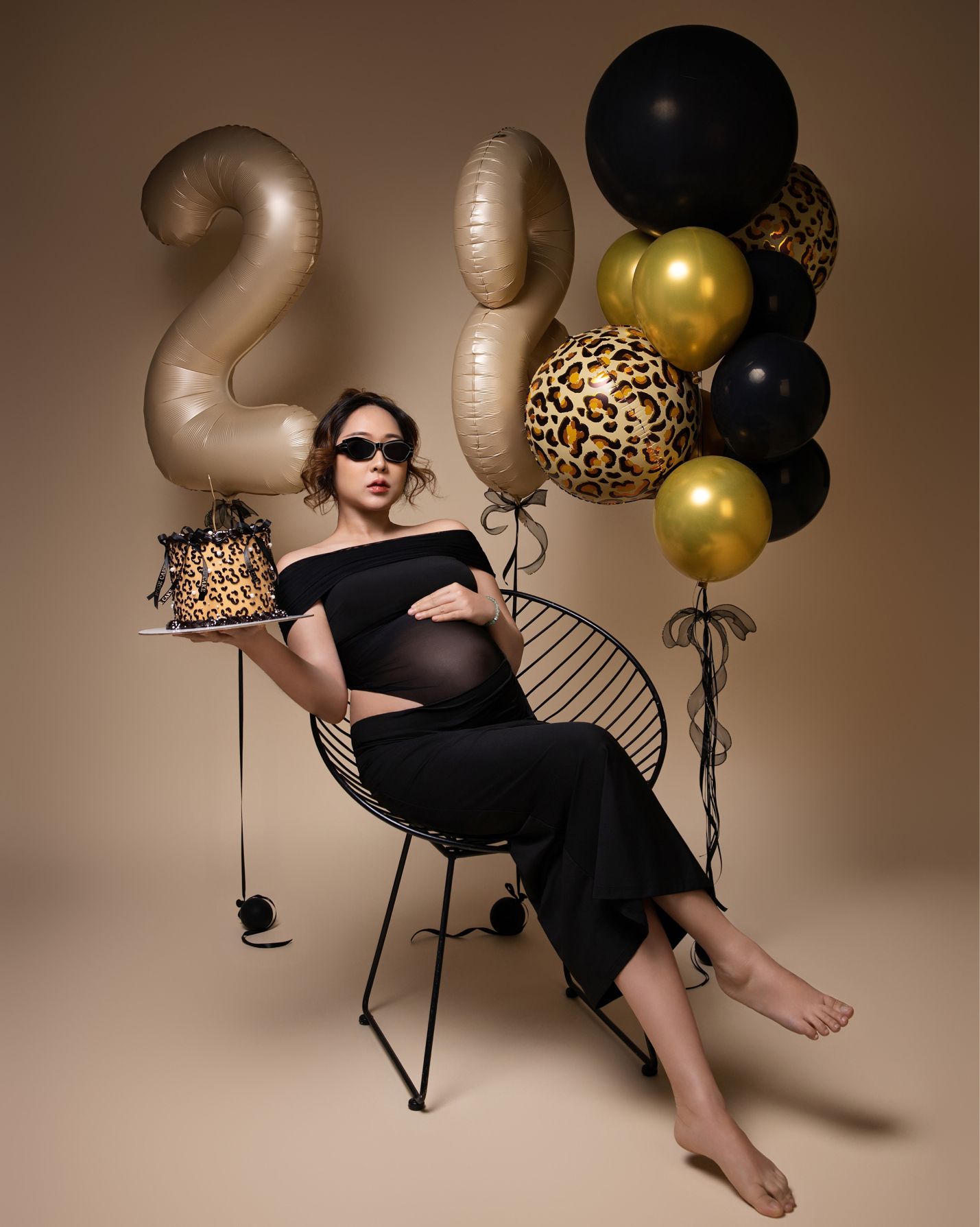 Happy birthday!!! Bong @virak_nich 🥳🎉🥰💋😘
Celebrating this beautiful chapter with the glowing and radiant mama-to-be, who turns 28 this year and carries motherhood with such grace and elegance. ✨
Pregnancy is a season of transformation, strength, and love — and capturing these moments before baby arrives is always so meaningful. Watching a woman embrace this new role while still shining so confidently in her own light is truly inspiring.
Thank you for trusting us to document this special milestone. We can’t wait to meet your little one very soon. 🤍
Telegram: +85589892949
Visit our website www.merephotographie.com link in bio
Location: Sen Sok City
#merephotographie #maternityphotography #pregnancyglow #motherhoodjourney #phnompenhphotographer #maternitysession #pregnancyphotography #celebratingmotherhood #phnompenhphotostudio