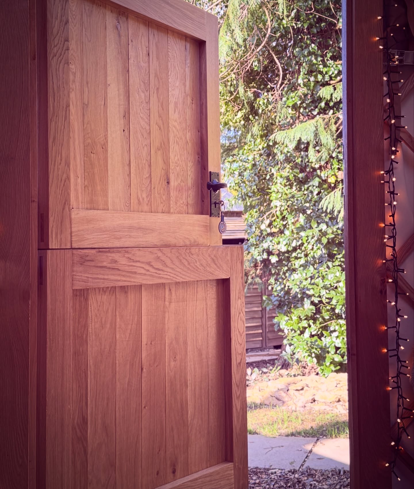 “The air is full of sunlight and of birds.”
A. E. Housman (1859–1936)
A small moment of spring arriving through the door.
#springlight #theyokiway #yurt #totnes