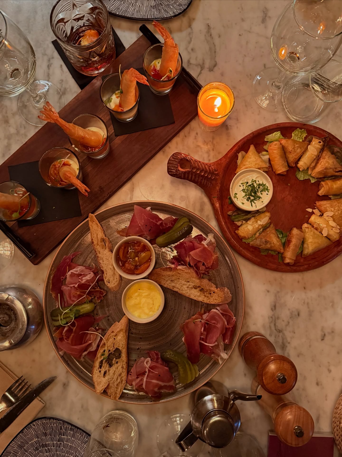 Découvrez nos belles entrées, à partager… ou pas 😋
#marrakech #restaurantmarrakech #diner #dinner #sharing