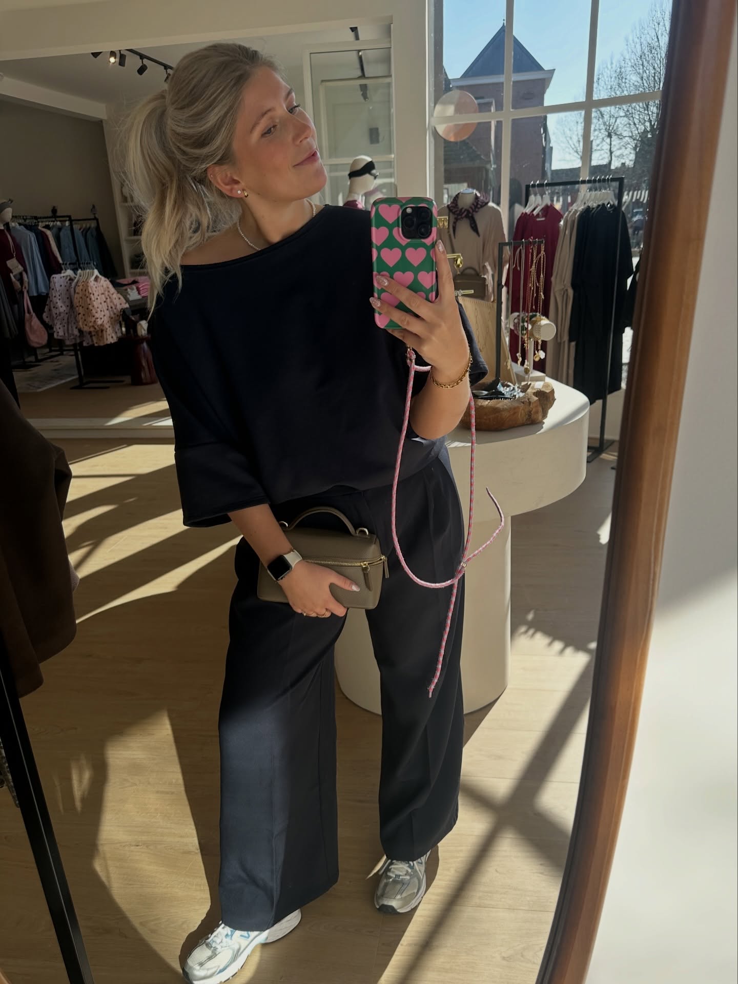 Looks of the week✨
Shop ze allemaal online of in store🫶🏻
www.juliabybb.com
#juliabybb #ootd #juliaturnhout #newcollection