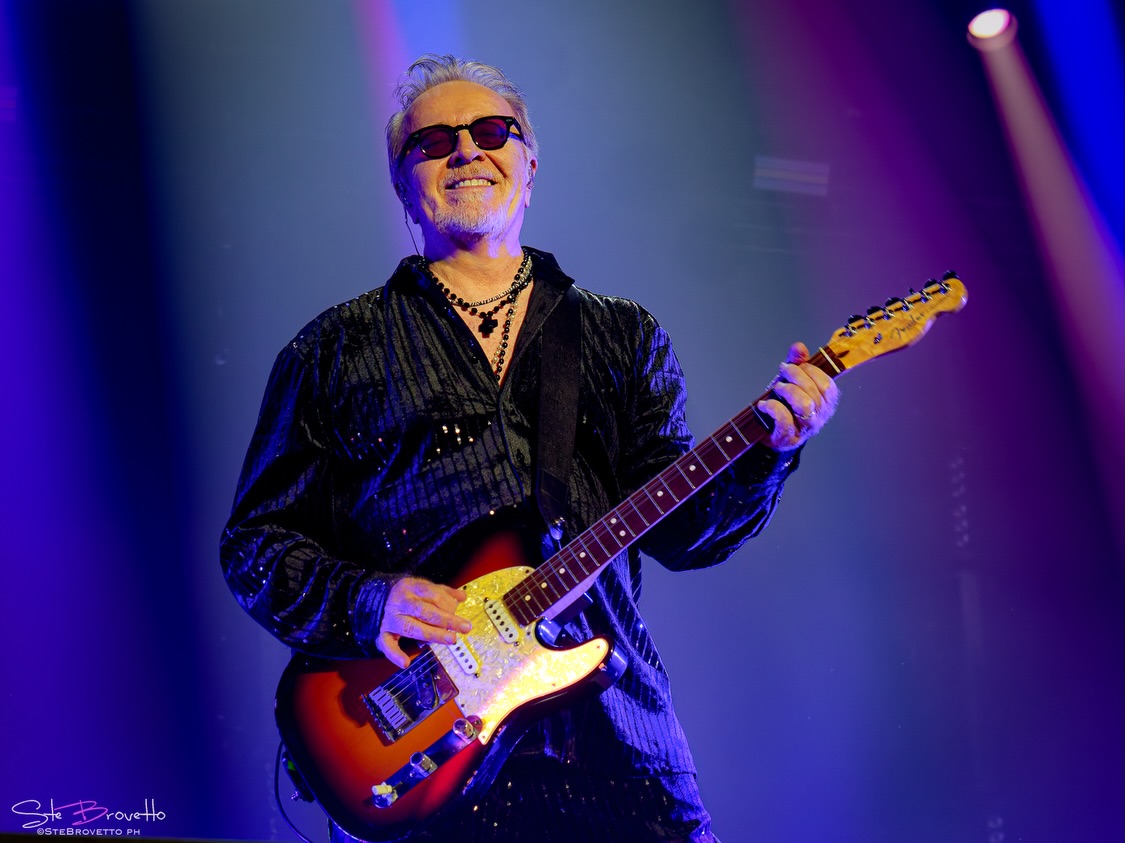 EBOLI, abbiamo aperto il tour L’ULTIMA NOTTE ROSA – THE FINAL SHOW in grande stile con un concerto straordinario! 😍
Con me sul palco il mio amico @marcomasini_official, che ha reso questa serata ancora più speciale e indimenticabile!
Grazie per tutto il calore che ci avete trasmesso ❤️
Prossima tappa:
📍 7 marzo – BARI – Palaflorio
🎟️ Ultimi biglietti disponibili al link in bio e nelle storie
Ph. @stebrovettoph
#lultimanotterosa #umbertotozzi @momyrecords @concerto.official @friendsandpartners @birindelliauto @rtl1025