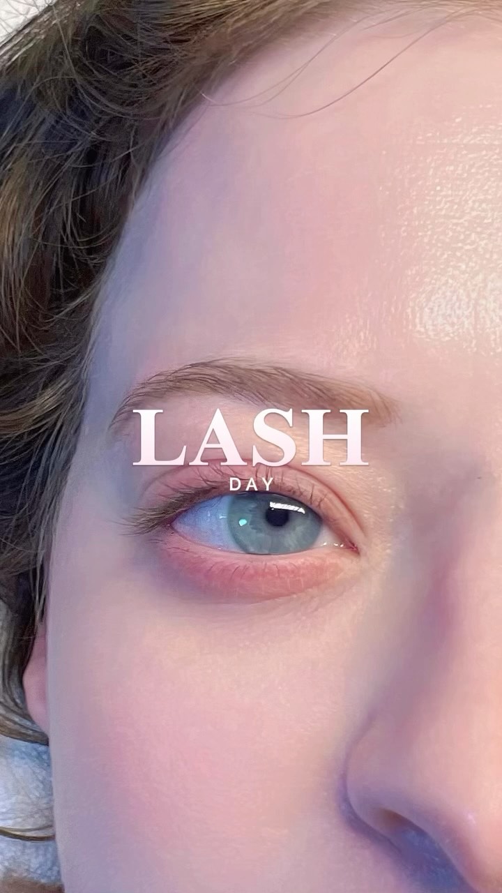 A lash lift really can change your life ✨
No mascara. No extensions. Just your natural lashes, lifted.
New clients get 10% OFF!
Text / Call/ Online book your appointment 🤍
#lashlift #naturallashes #keratinlashlift