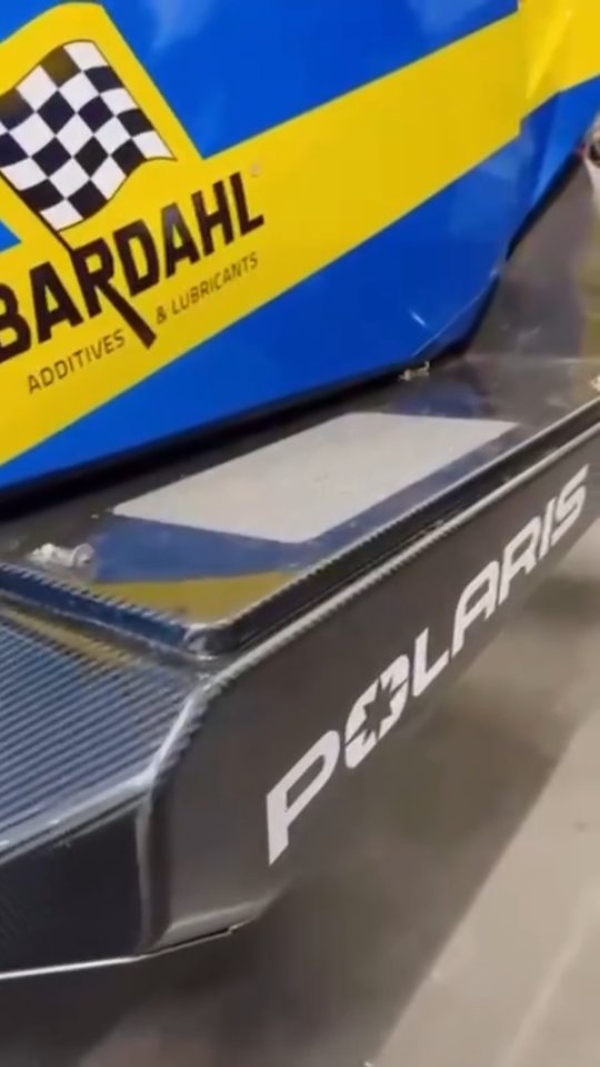 As melhores provas do mundo como o @dakarrally entram grandes máquinas como os @polarisrzr e nesse caso tem de usar grandes lubrificantes como a @bardahl_pt
Mais informações sobre grandes lubrificantes aqui 👉www.innolub.pt👈