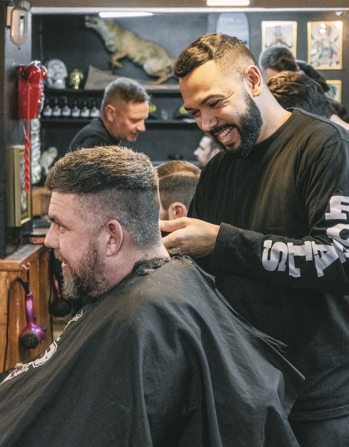 If you’ve been meaning to freshen up your trim, beard or full restyle, now’s the time.
Lucas, Paul and Dias have a limited number of Saturday slots available. Book your appointment via the booking tab to secure your spot.
#royalsbarbershop #barbershoproyals
