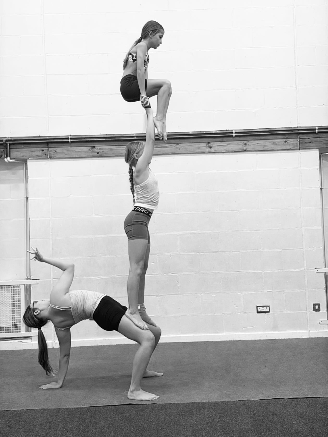 Wow 🤩 - One arm stack - Hard work pays off!!! - Stella, Lilija & Mija!!!