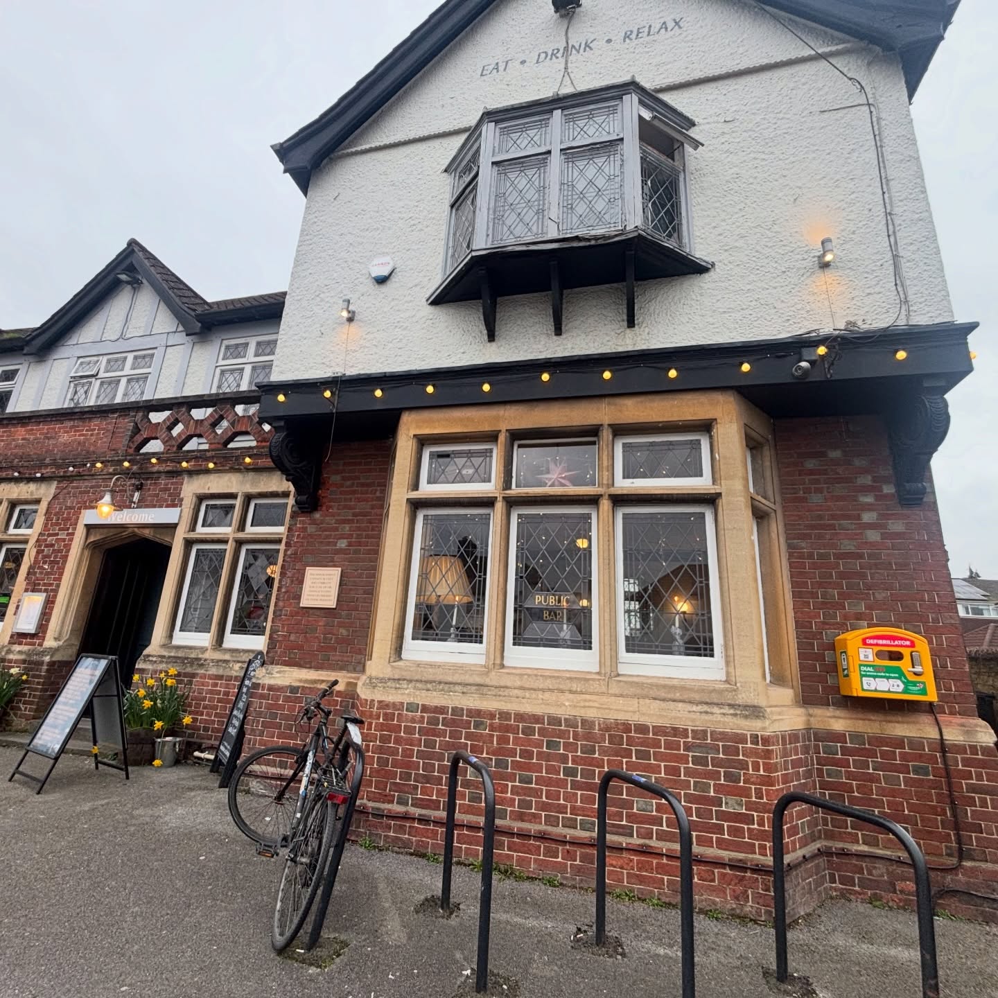 We have had a defibrillator installed! Thanks to Simon at Defibs4bristol ❤️ check out their website defibs4bristol.com to find out more info!