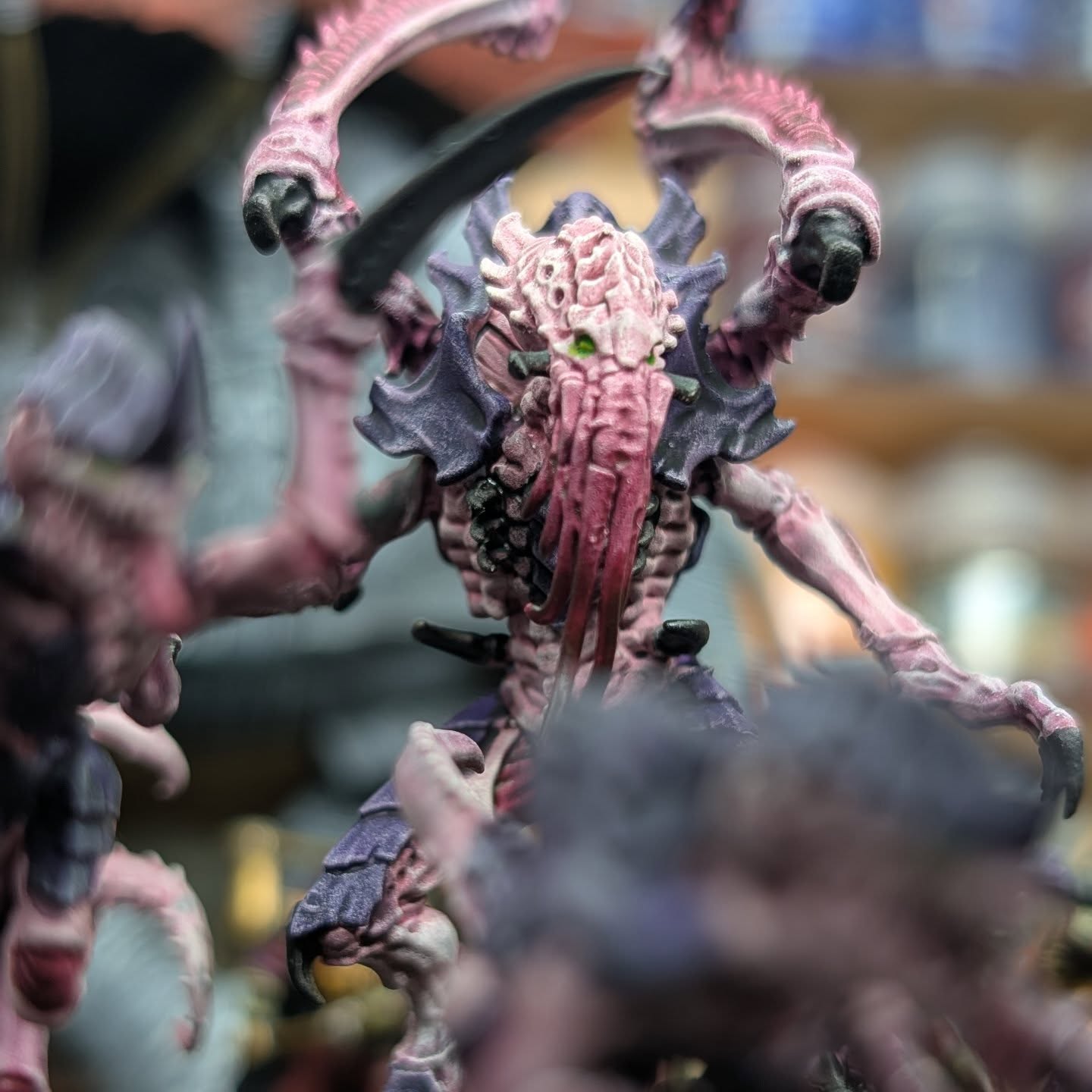 I think this guy and his little squid face, is probably my favourite sculpt of the alien freaks I've painted up so far. I wonder if he ever looks in the mirror and wishes he has a conventional mouth. All the things he'd be able to do if he didn't have a bunch of tentacles hanging from his face. Gets you thinking about all the things he can do with a bunch of tentacles hanging from his face..