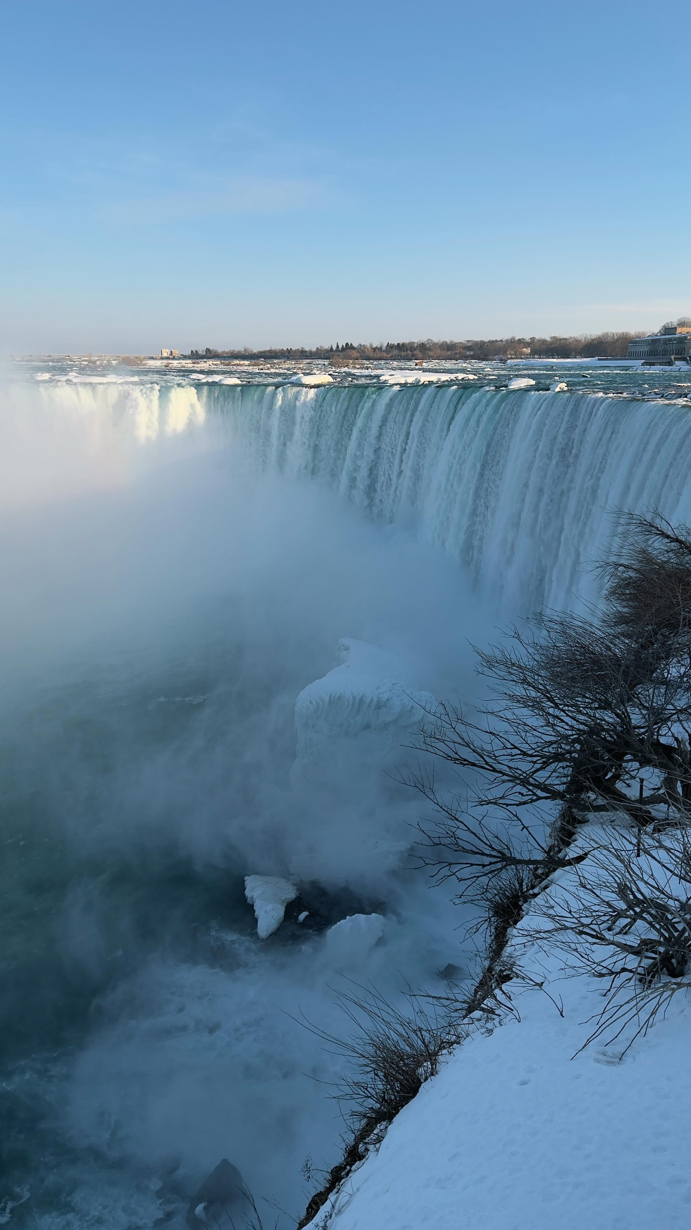 Я не осяду там, де тісно
Я не погоджусь ніколи на менше
Навіть якщо доведеться починати життя с нуля безліч разів
в профілі подорожі світом и пошук свого місця на планеті, приєднуйся 🧡