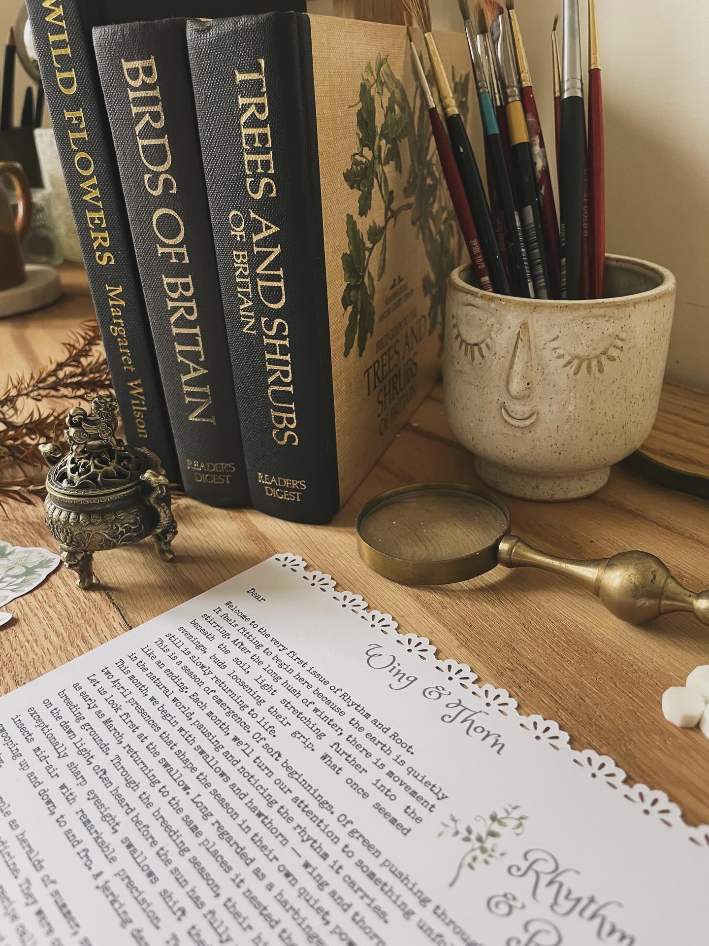 Rhythm & Roots 🍃
I have created a new resource inspired by the quiet patterns of the natural world.
It includes:
✉️ A letter reflecting on seasonal change and natural rhythms
🎨 A vintage-inspired watercolour art card featuring plant life and (or) an animal.
🌼 Curated stickers inspired by the season
📓 Thoughtful journal prompts to encourage observation, reflection, and creative practice
.
Everything is designed with a timeless, slightly worn aesthetic — as if it has lived through seasons already.
If you love slow living and nature, this is for you!
.
Vanessa x
.
Link in my profile
.
#intunewithnature #analoglife #snailmail #homeschool