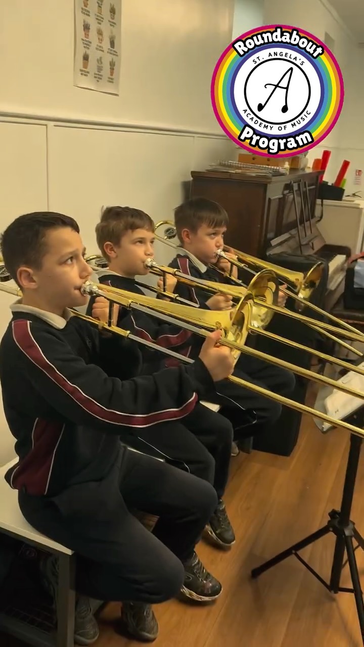 Last week, the students of @presentationprimarythurles were delighted to welcome special visitors to their Roundabout Program. 🎶
Sr. Anne Marie and Sr. Evelyn got to hear just how fantastic the children are progressing on their instruments and were even treated to their own private ukulele concert. Such a proud moment for everyone involved.
