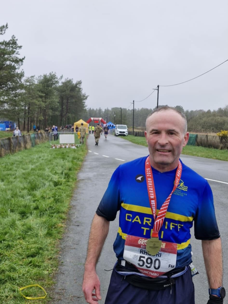 ๐
Medal Monday ๐
This weekend we had Rhodri Morris down at the @greatwelshmarathon events taking on the marathon ๐ช๐ผ
What an insane effort for a March race!! & awesome racing as always ๐จ ๐โโ๏ธ Well done Rhodri ๐คฉ
๐ค๐๐
#cardifftriathletes #thegreatwelshmarathon #running #triathlontraining