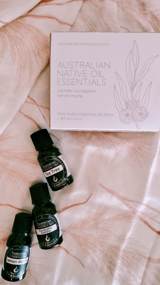 You can really hear my cold/bunged-up nose hitting in Part Three, as I talk all things aromatherapy for Grounding, Intention, and more. Explore the use of aromatherapies to create a sense of containment at the start of group work. Here I talk about a super easy and accessible creative activity that can be incorporated into therapy sessions or done at home.
#Intentions #Aromatherapy #therapisttoolkit #therapyresources
