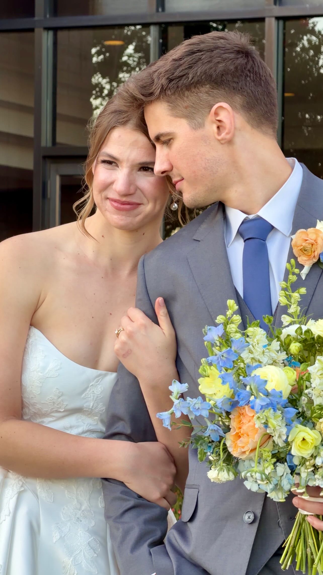 Michaela & Jeremiah’s love story started in college and grew through their shared faith🤍
•
They said “I do” surrounded by the friends and family who’ve walked alongside them every step of the way. With Tucson’s desert beauty,it was a day full of joy, purpose, and so much love.
•
Honored to capture the beginning of their forever✨
•
Photographer- @evanroboldphoto
Content creator- @idocrewcontent
Venue- @loewsventana
Planner- @pomevents
DJ- @oldpueblodjco
Hair + Makeup- @krbeauty_studio
Florals- @petalspetalspetals
Couple- @michaelajoelle + @jeremiahhcombs
•
#weddingcontentcreation #azweddingcontentcreator #idocrewcontent #2026wedding #2027wedding