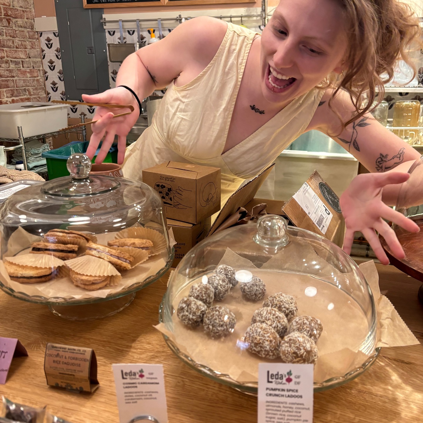 Leda's Ladoos are now being offered at @the.humble.mug Stop in for a comforting big mug of tea paired with my OG Ladoo Cosmic Cardamom ✨ Or try the new Fig “Bar” Ladoo—inspired by the iconic fig‑stuffed cookie bar, rolled into a gluten‑free oat & nut crumb coating @downtownbrattleboro