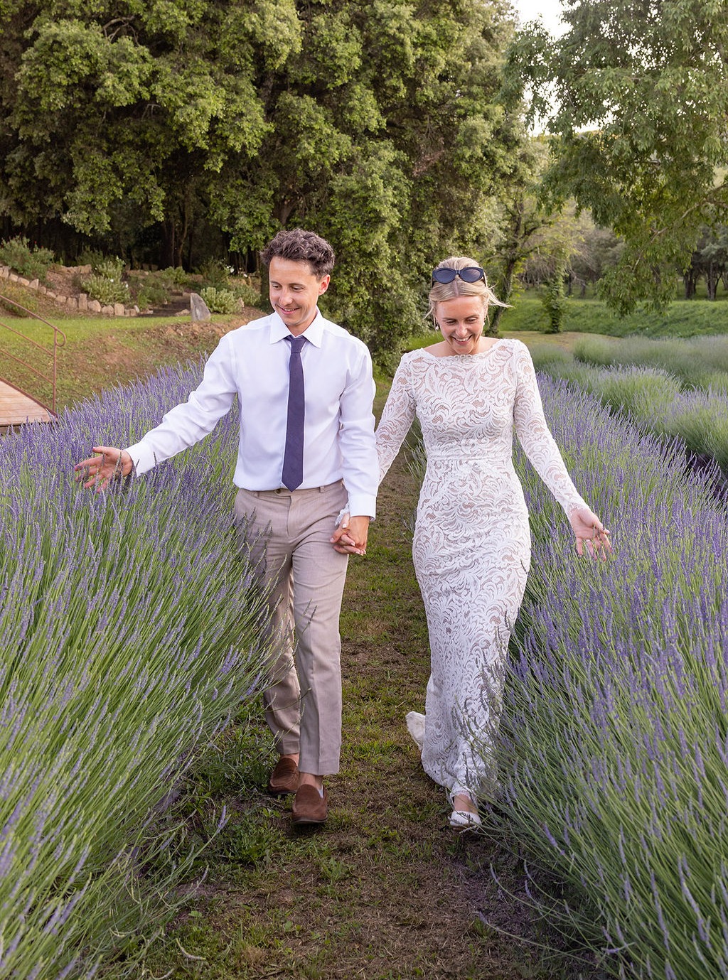 A walk through the lavender fields, just the two of them.
Some of the most beautiful moments of a wedding day happen away from the crowd, surrounded by the quiet beauty of Provence.
📍 Domaine de Valbonne
Provence, France
Photographer @mariecalfopoulosphotography
Flowers @audreyvkbfleuriste
Muah @unbrindaudace
#provencewedding
#destinationweddingfrance
#destinationweddingprovence
#provenceweddingvenue
#lavenderwedding
#olivegrovewedding
#europeanwedding
#europeanweddingvenue
#luxuryweddingvenue
#frenchweddingvenue #domainedevalbonne