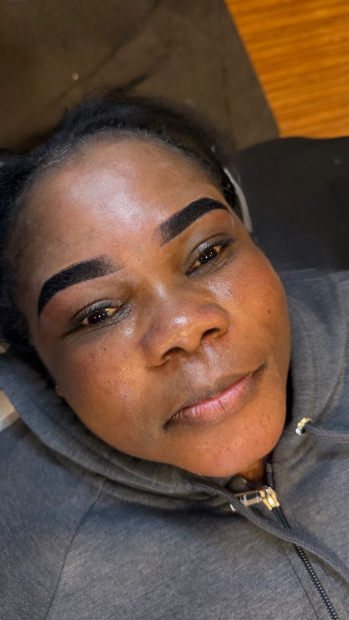 A brow tint at KemSkin is a top tier experience:
Brow mapping makes for perfect symmetry. Tint lasts 2 weeks on the skin and 4 weeks on brow hair. Visit kemskin.com to book or send us a dm. #kemskin #brows #browtint #oxfordvalleymall