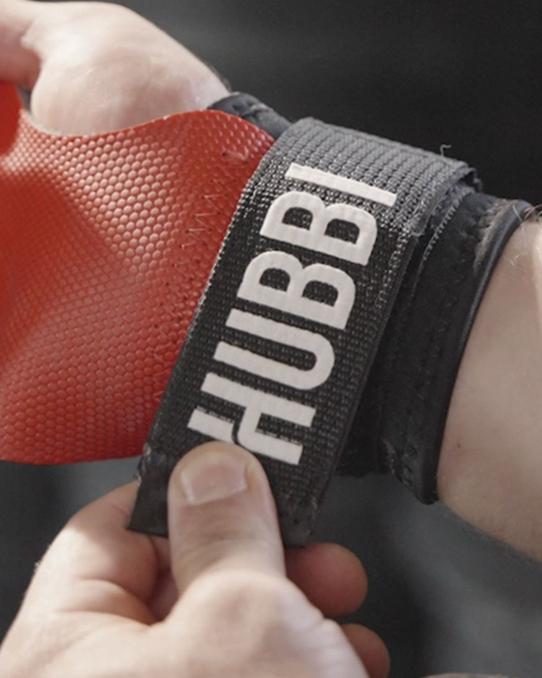 Branding vai além da estética. É construir uma identidade que represente atitude, propósito e comunidade.
No projeto desenvolvido para a Hubbi, traduzimos a intensidade do treinamento funcional em design e conteúdo que fortalecem a personalidade da marca em cada ponto de contato.
#branding #brandstrategy #conteudocriativo #treinopesado