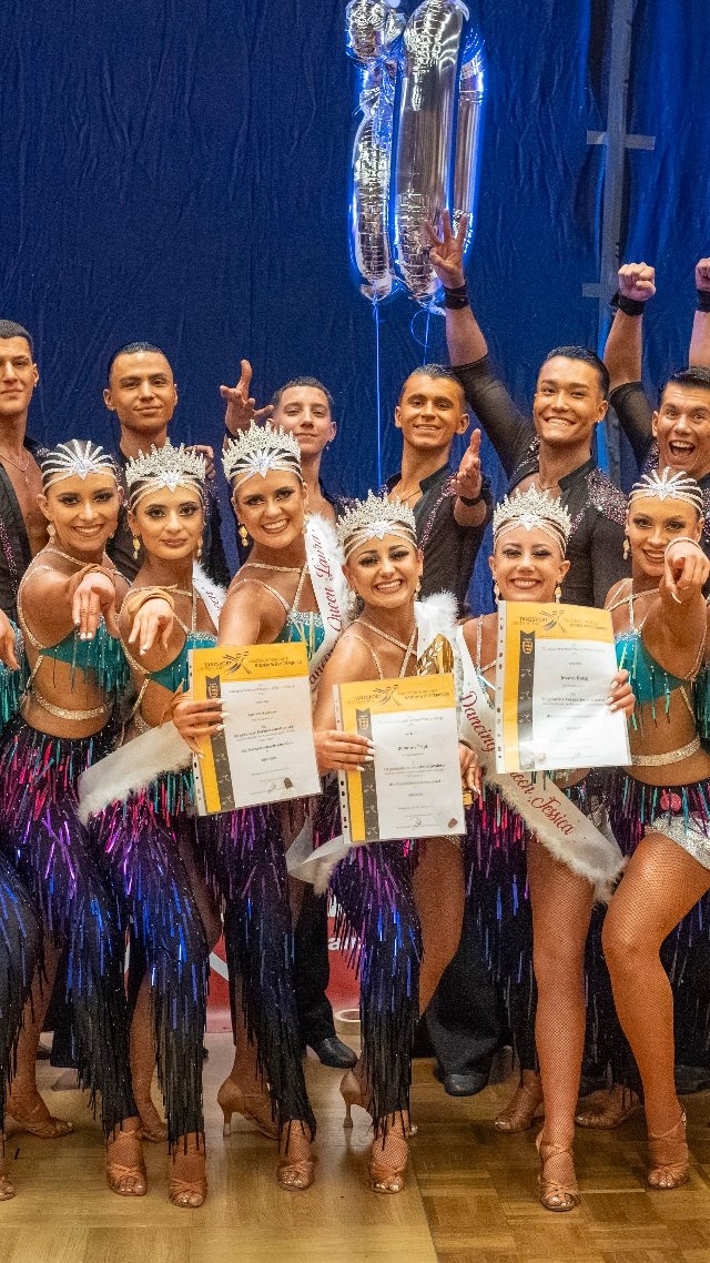 Bereit für unser Heimturnier🔥
#letsdance #turnier #bietigheim #spaß #dance
@luis.sandor @_maren_28 @stefan_remarc
@letsdance