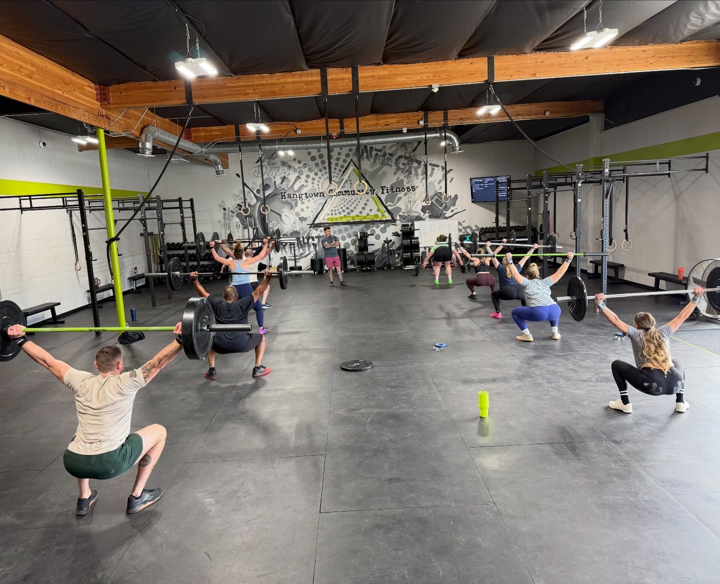 First Barbell Class with @cfbabybarbell was on fire!! We honed in some technique, worked on our mobility and stability, and finished with a solid EMOM to put it all together. See you next week for cleans.