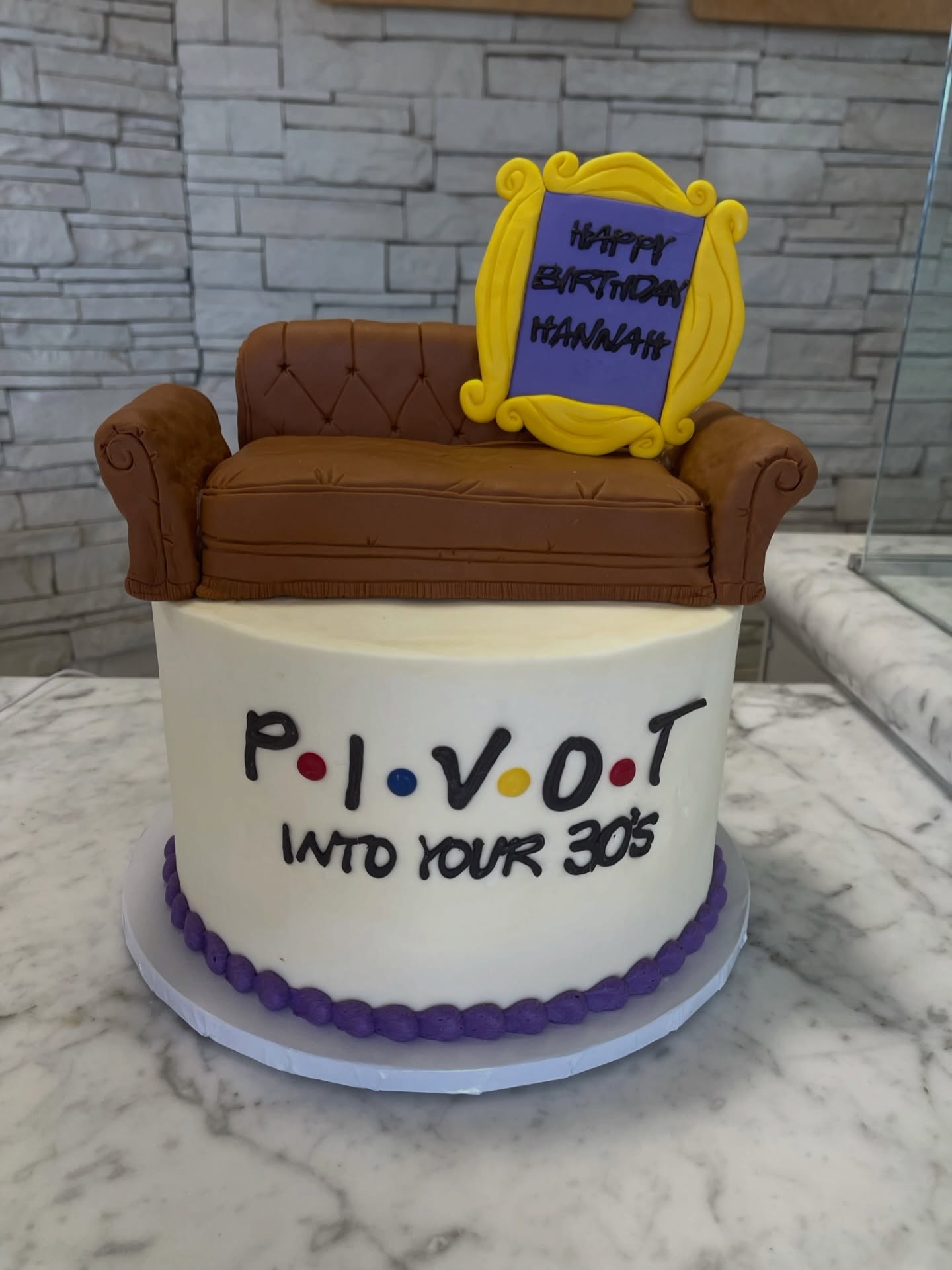 The one where you celebrated with a #friends cake!
#friendscake #friendscelebration