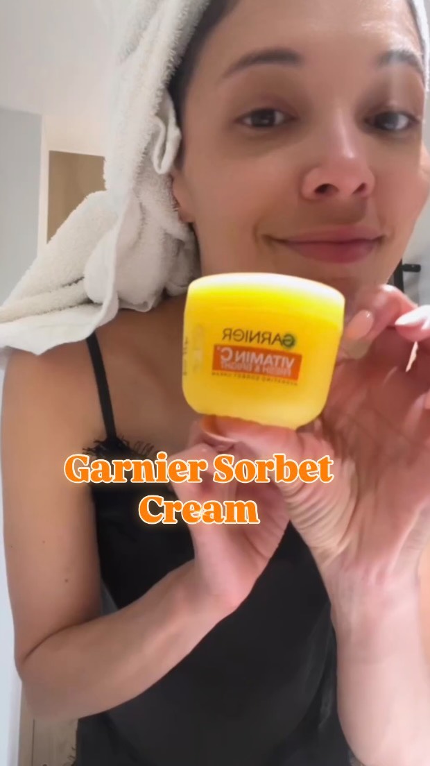 Experience next generation 48 hour hydration with Garnier ⭐️ @garnieruk
Light weight sorbet texture vitamin C non-sticky , non-greasy to brighten skin and reduce appearance of dark spots 🧡
My skin feels so fresh and uplifted! Perfect for me right now to maintain a clear and fresh look to my daily beauty routine - check it out! 😊
#skin #ad #sorbetcomp #beauty #garnier
