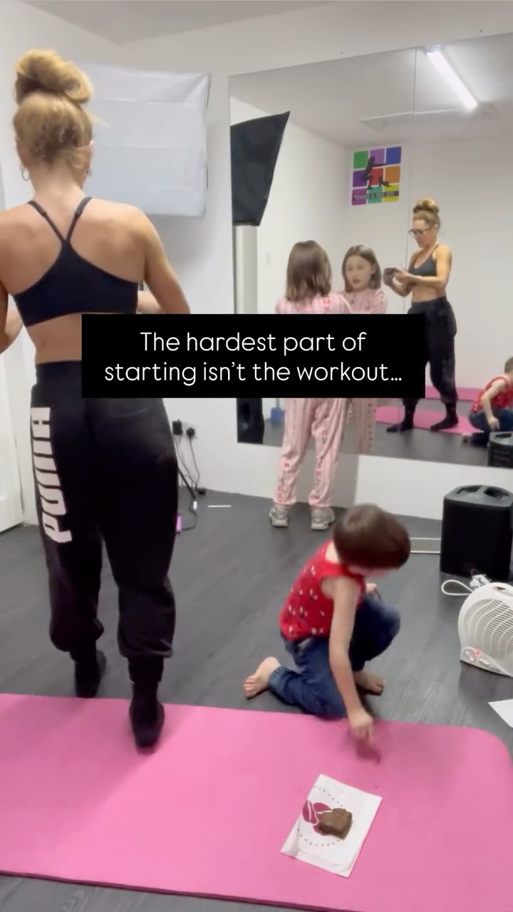 👀 A mum thought about giving up this week.
She messaged me:
“My mind just tells me to give up because it’s tough.”
NOT: “My body can’t do it.”
BUT: “My brain is telling me to stop.”
And that’s what an exercise journey really is: Achy legs, awkward movements and second-guessing yourself.
➡️ Your brain hates effort. It panics before your body progresses.
But here’s what this mum also said 👇
“Today was much better than yesterday. “I felt the burn more.”
“I was more in sync with my breathing.”
That’s not failure. That’s growth 😍
Your body adapts faster than your brain believes it will….
So stay for one more workout… then one more.
‼️THAT’S HOW YOU GO FROM “I can’t do this.”
TO: “I can’t believe I almost quit!”
⭐️ Changing your body is 90% mental
If you’re a mum who REALLY wants to change your body - then you will recognise what your brain is doing. Trust me, STAY on your journey and you can change EVERYTHING 😭
You just need a place to start, with the right exercise and the right support ❤️. I’ve got you. Reach out anytime & say hello to my support when you’re ready ☺️
#katesmumfitclub #legsbumsandbubbas #workoutsformums #motherhoodjourney #mummymotivation