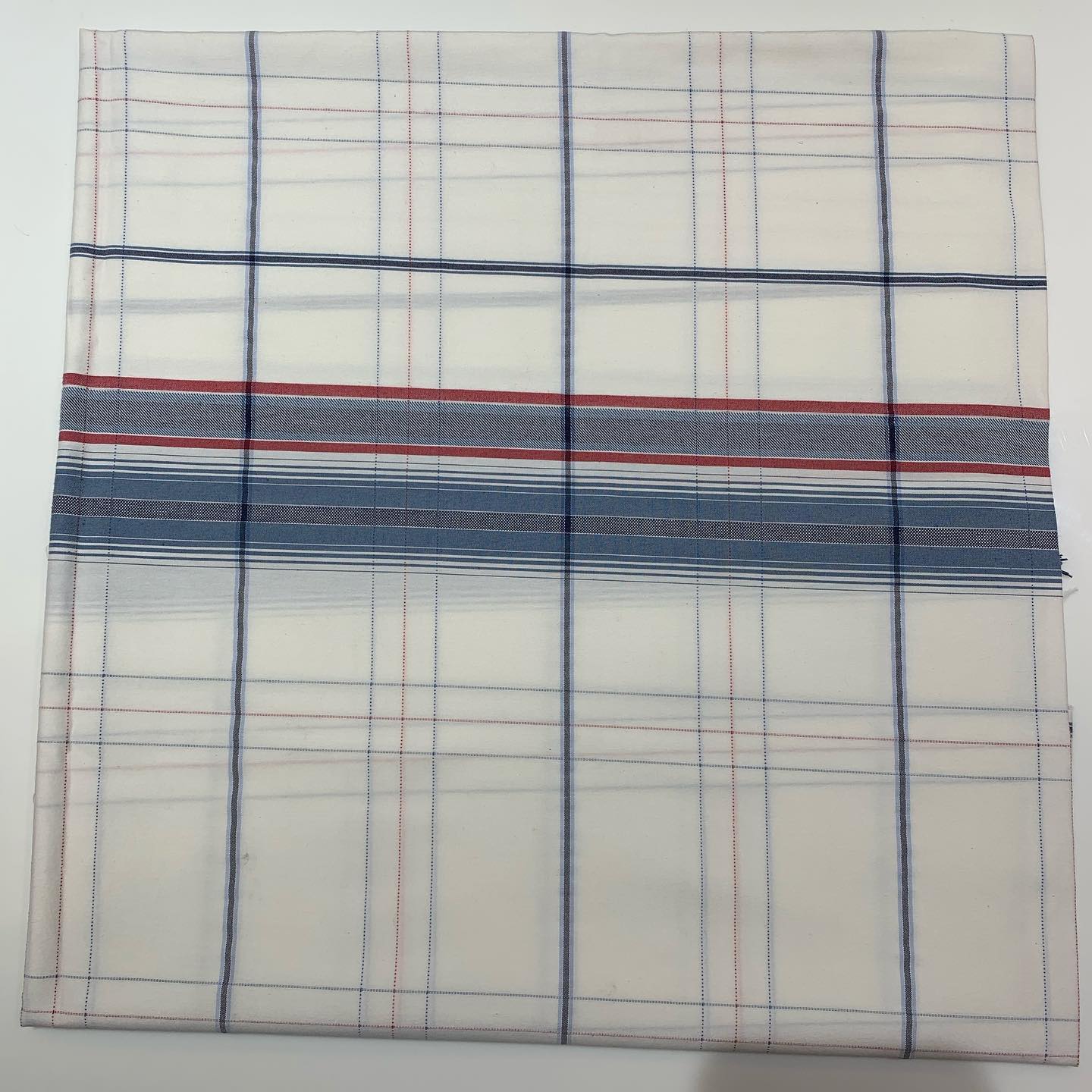 P. White (woven tshirt fabric)
For details visit:
www.jainsongroup.com
Or contact us on
+91 98720 69960