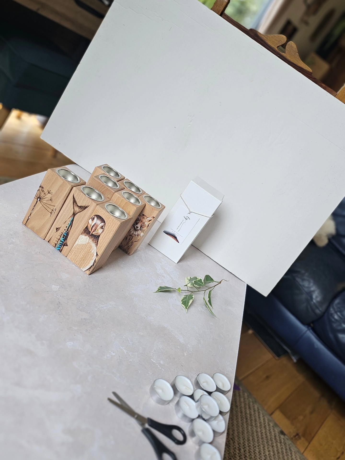 Photography Day
๐ฑ I love taking the photos of my work, but hate all the editing and resizing. I do admire all the behind the scenes effort that pro photographers have to deal with, such alot of work. Look out for new art coming to my online store soon.
#pyrographyandpaintart #lougriffithsart